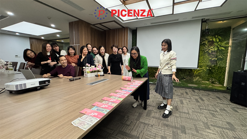 Picenza Group chào mừng ngày Quốc tế phụ nữ 8/3